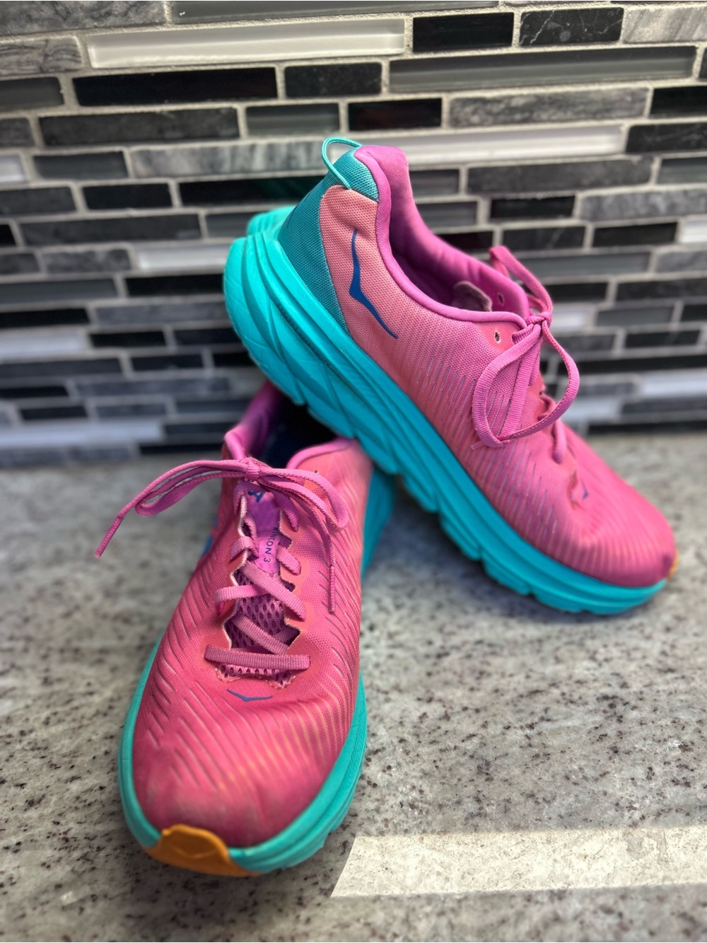 Hoka One One women’s Pink and Teal Rincon 3 Running Sneakers size 9.5